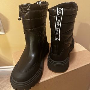Calvin Klein combat, quilted upper fully lined7.5 NWOT Boot